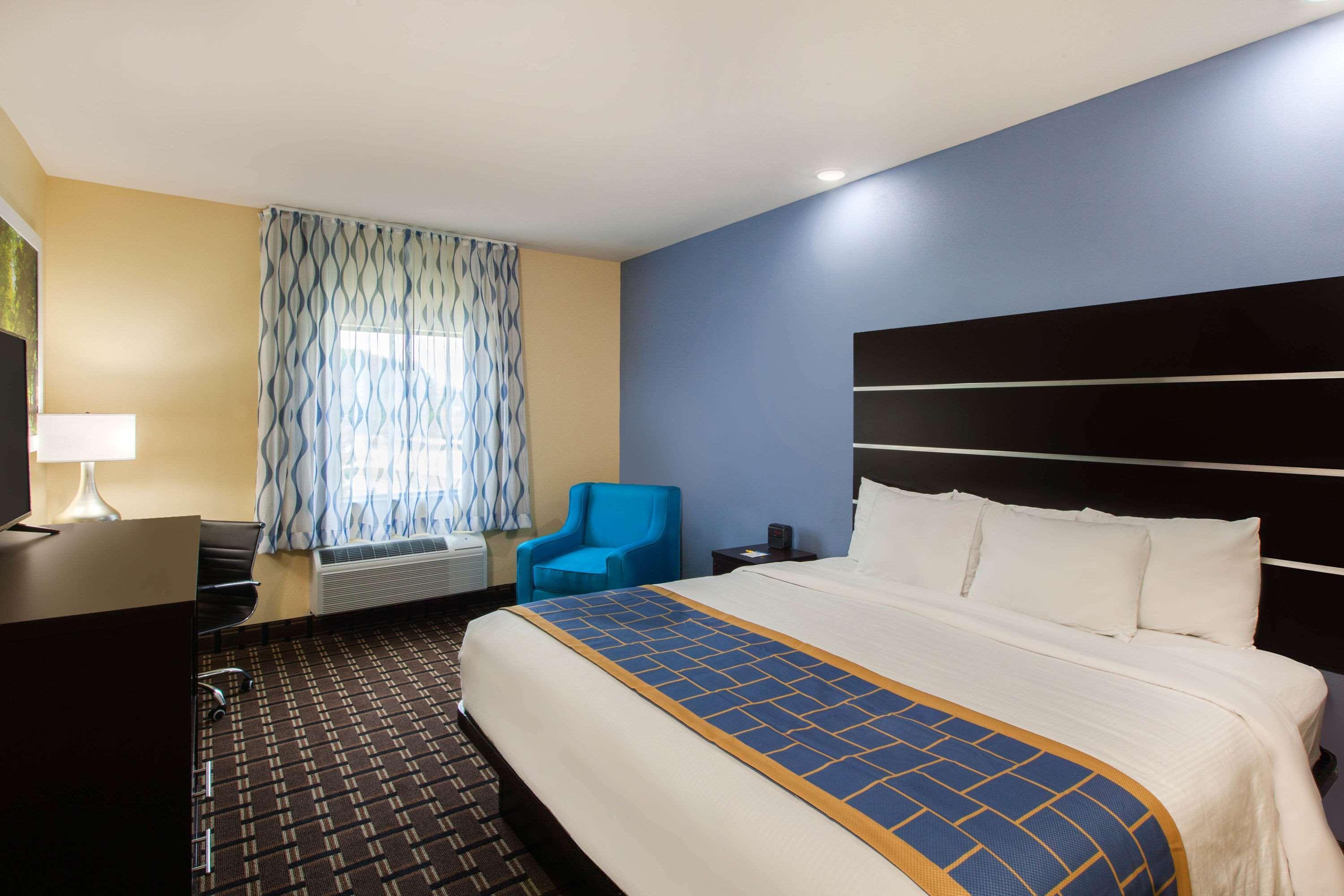 Days Inn By Wyndham Baton Rouge Airport מראה חיצוני תמונה