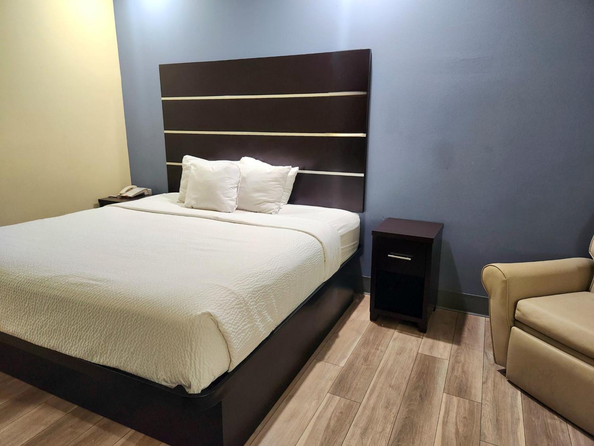 Days Inn By Wyndham Baton Rouge Airport מראה חיצוני תמונה